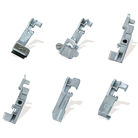 Overlock 820D5 with a set of feet