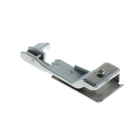 Overlock foot for creasing