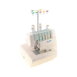 Overlock 820D5 z nićmi overlockowymi Regular