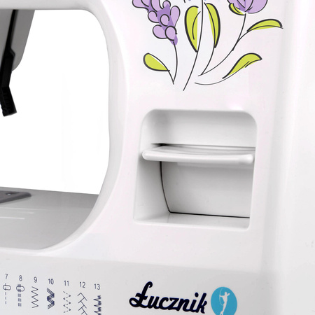 Veronica II 2008 sewing machine with carrying case