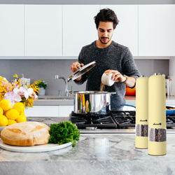 PM-101 vanilla salt and pepper grinders