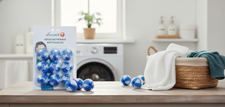 Anti-lint laundry balls