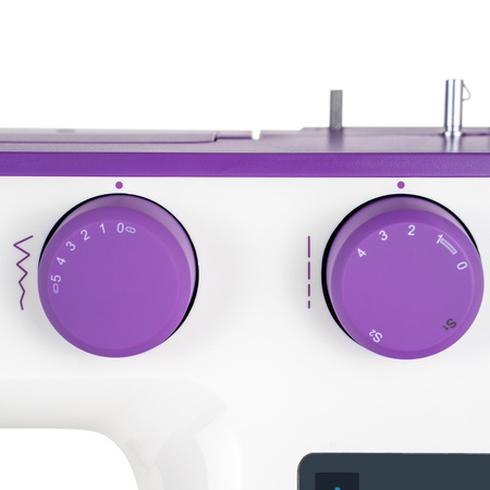 Швейна машина Teresa з комплектом лапок