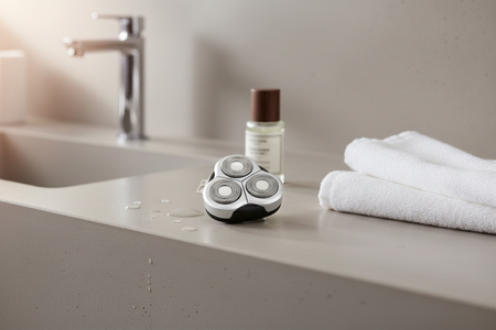 Lucznik ES-2019 men's shaver