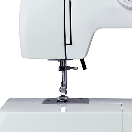 Veronica II 2008 sewing machine with carrying case