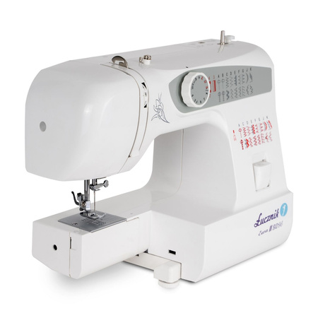 Eve II 2014 sewing machine with carrying case