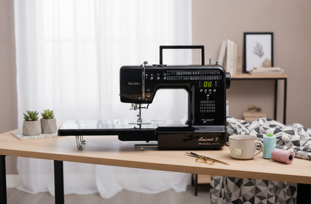 Łucznik Malwina 2070 sewing machine