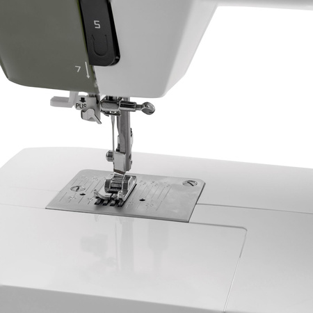 Maszyna do szycia Łucznik Master Craft 100.60 eco z zestawem 10 stopek i walizką