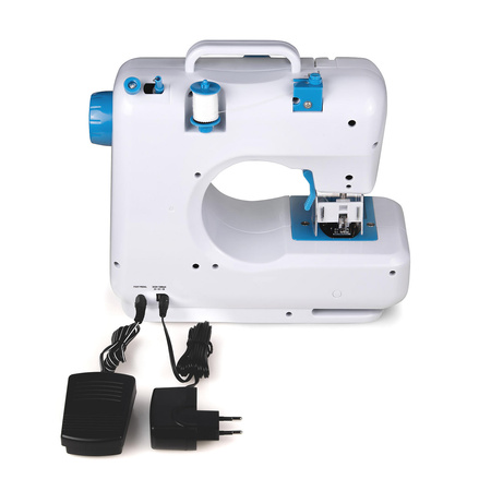 Lucznik Mini Blue sewing machine with a set of feet